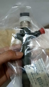 INJECTOR ASSY HILUX 2.5 2500CC 2KD DIESEL FORTUNER DIESEL 2.5 2KD 23670-0L090 / 23670-09350 ASLI ORI