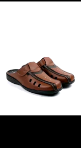 [FreeshipMAX] Dép bít mũi nam cao cấp..da mềm..size từ 38-43..mã SP02..màu vàng phối nâu..mẩu mới nhất hiện nay