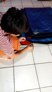 Karung Kurir Pakai Resleting: Ukuran Jumbo & Kostum Sesuai Kebutuhan