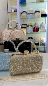 Tas Pesta SOFIA Embellished Crystal Box Clutch