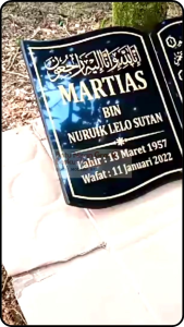 LEMPENGAN BATU NISAN MAKAM GRANIT BENTUK BUKU UKURAN 30X20 CM