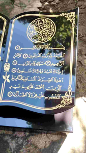 BATU NISAN MAKAM GRANIT MODEL DUDUKAN SEKAR BUNGA UKURAN 30X40 CM