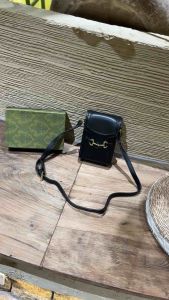 Túi đeo chéo ( Mini ) [ Full Box ] -QCCC  Nam -Nữ [ KT : 15x13x7 cm ] dây đeo điều chỉnh .