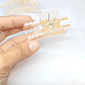 jepit rambut/jepit rambut mutiara