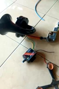 Klakson Truk Volvo Scania Air Horn 12-24Volt