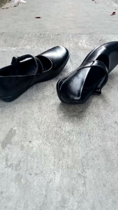 sepatu wanita model simple dan tredy full kulit sintetis