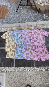 ชุดเด็ก ลายคาปิบาร่า แขนสั้น+ขาสั้น ผ้าไมโครนิ่มใส่สบาย โพลีเอสเตอร์ ลายคาปิบาร่า (ส+ส)แขนสั้น+ขาสั้น