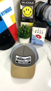 Omidoki Topi Jaring Pria Tan Abu Cream Trucker Hat