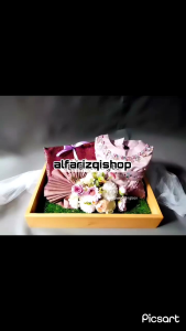 kotak hantaran pernikahan //kotak seserahan //Box lamaran kayu jati belanda 1 set isi 4 kotak + tutup mika