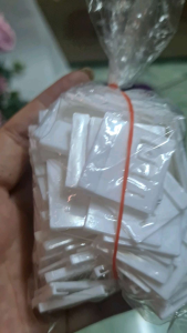 đế treo bông tai bằng nhựa bịch 100 cái