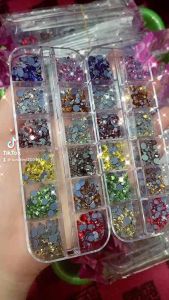 Khay 1440v đá chân lưới 12 ngăn mix đủ màu đủ size siêu sáng bền đính trang trí móng làm nailbox chuyên dụng [ 𝐓𝐔́ 𝐀𝐍𝐇 𝐍𝐀𝐈𝐋 ]