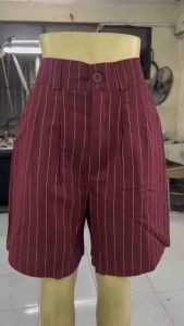 กางเกงขาสามส่วนผ้าลินินลายริ้ว