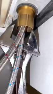 Cờ lê đa năng vặn dây cấp nước Dụng Cụ Tháo Lắp Vòi Nước ĐA NĂNG - 006