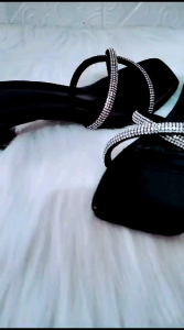 DCollection AR 16 Sandal Wanita Heels Stiletto Hak 4 Cm Tali Silang Jeli Permata Impor Terbaru