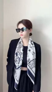 Quà tặng Khăn Lụa Hội Làng Đen Ngọ Design