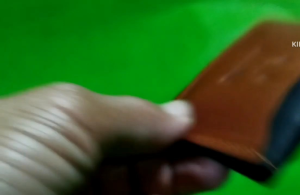 Gantungan Kunci Kulit Asli Karakter Mobil / Gantungan kunci 3 slot