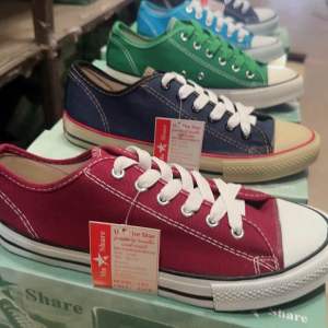 M191 รองเท้าผ้าใบงานพร้อมกล่อง ใส่ได้ทุกโอกาส สีแดง ดำล้วน, สีเกรย์, สีช้อตโกแลต, สีทหาร