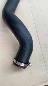 ท่ออินเตอร์คูลเลอร์ Ford BT50 Pro / Ford ranger T6 เครื่อง2.2 มีกิ๊บรัด พร้อม ใช้งาน