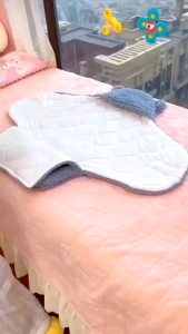 Bedong selimut bayi karakters beruang