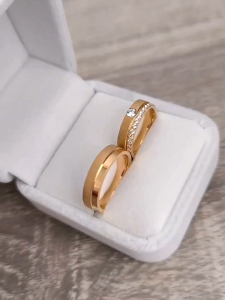 Cincin Couple Titanium Resaizy Pria Wanita Tunangan Nikah Anti Karat