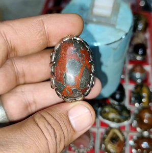 Akik Sumatera Motif Pulau: Batu Alam Tradisional