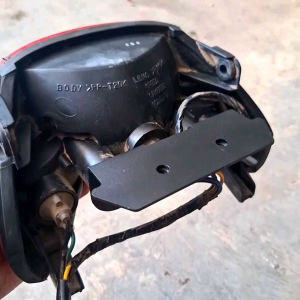 Bracket Stoplamp Belakang F1zR: Dudukan Lampu Belakang Yamaha Fizr Laser Cut