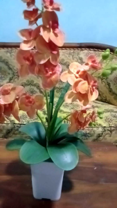 bunga anggrek latex lengkap dengan pot tinggi keseluruhan 50cm dan 4 cabang