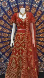 🏆ชุดเลเฮงกา (Lehenga) ผ้ากำมะหยี่นำเข้าจากอินเดียแท้ ๆ ที่ปักทองลวดลายวิจิตรด้วยดิ้นสีทองทั้งชุดตัดสำเร็จพร้อมใส่