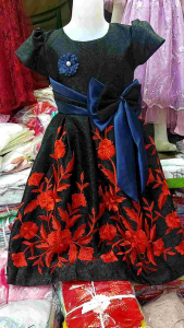 Gaun anak bahan Jaguar bordil