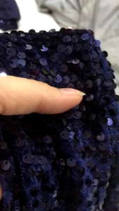 vải nhung kết kim sa _( khổ 1m5) mau xanh đen co dãn 4 chiều đẹp sang