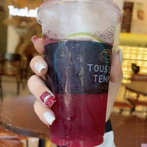 Nail box tone đỏ cherry đính đá đỏ