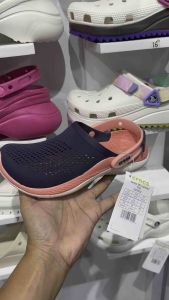 SANDAL CROCS WANITA LR 360 CLOG RINGAN SEKALI DAN EMPUK