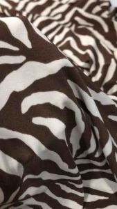 Vải thun rayon họa tiết rằn ri màu nâu kem dày vừa mềm vũ (khổ 1m6)may đầm váyáo kiểu thiết kế thời trang