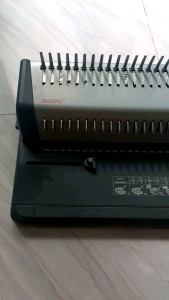 Máy đóng sách lò xo nhựa hp5018