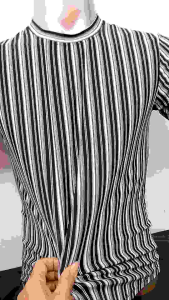 เสื้อยืดคอกลมแขนสั้นริ้วทางดำขาว เสื้อทีเชิ้ต