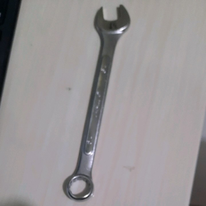 kunci ring pas 19