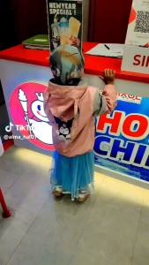 JAKET ANAK PEREMPUAN KUROMI TERLARIS