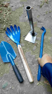 Paket Alat Berkebun Murah 4 Pcs: Cangkul Pipa Mini & Linggis Tanah