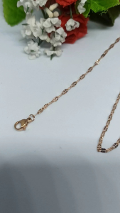 KALUNG TITANIUM WANITA PECAH KOPI MOTIF WARNA ROSE GOLD