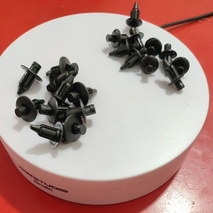 1 PACK Baut Klip Kancing Snap Rivet Plastik Kecil dan Sedang [100 PCS] Baut Kancing Klip Rivet Body Plastik Motor