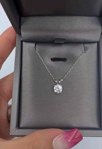 สร้อยคอฝังเพชรโมอีส 1 กะรัต เงินแท้ ชุบทองคำขาวพร้อมใบรับรอง