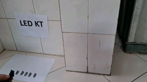 1 bóng led T10 Cree KT6 2835 demi xi nhan tích hợp IC rất sáng