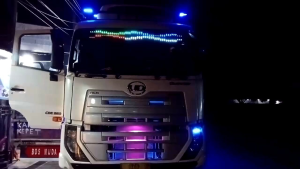 LAMPU STORBO 2 LAYER NON TEKS 4 BARIS