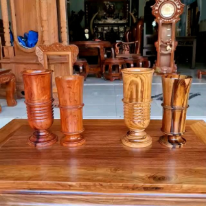 Ống đựng nhang ống đựng đũa thờ cúng bằng gỗ hương đỏ Gia Lai và gỗ gụ ta