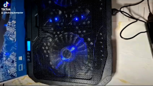S18 Coolingpad Cooler Laptop 4 Fan Blue LED Display Control Speed