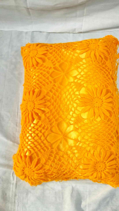 หมอนถักลายดอกงานปราณีต งานฝีมือ งานสวยมาก พร้อมส่ง