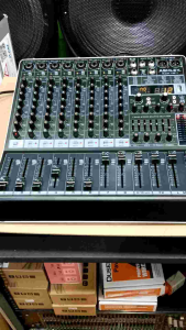 Mixer Audio Berkualitas Tinggi Ashley Super M8