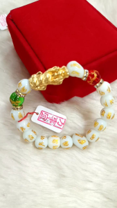 Feng Shui Pure HimalayanBracelet w/Gold Piyao Dragon Lucky Charm