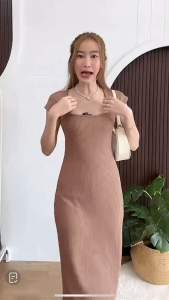 คลินิก ชุดเดรสตัวยาว แม็กซี่เดรส กลิ่นเรียบหรู แขนล้ำ ซิปหลัง ผ้าท็อปทวิล