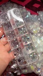 Đá khay nail mix 4 màu đủ size siêu sáng đẹp